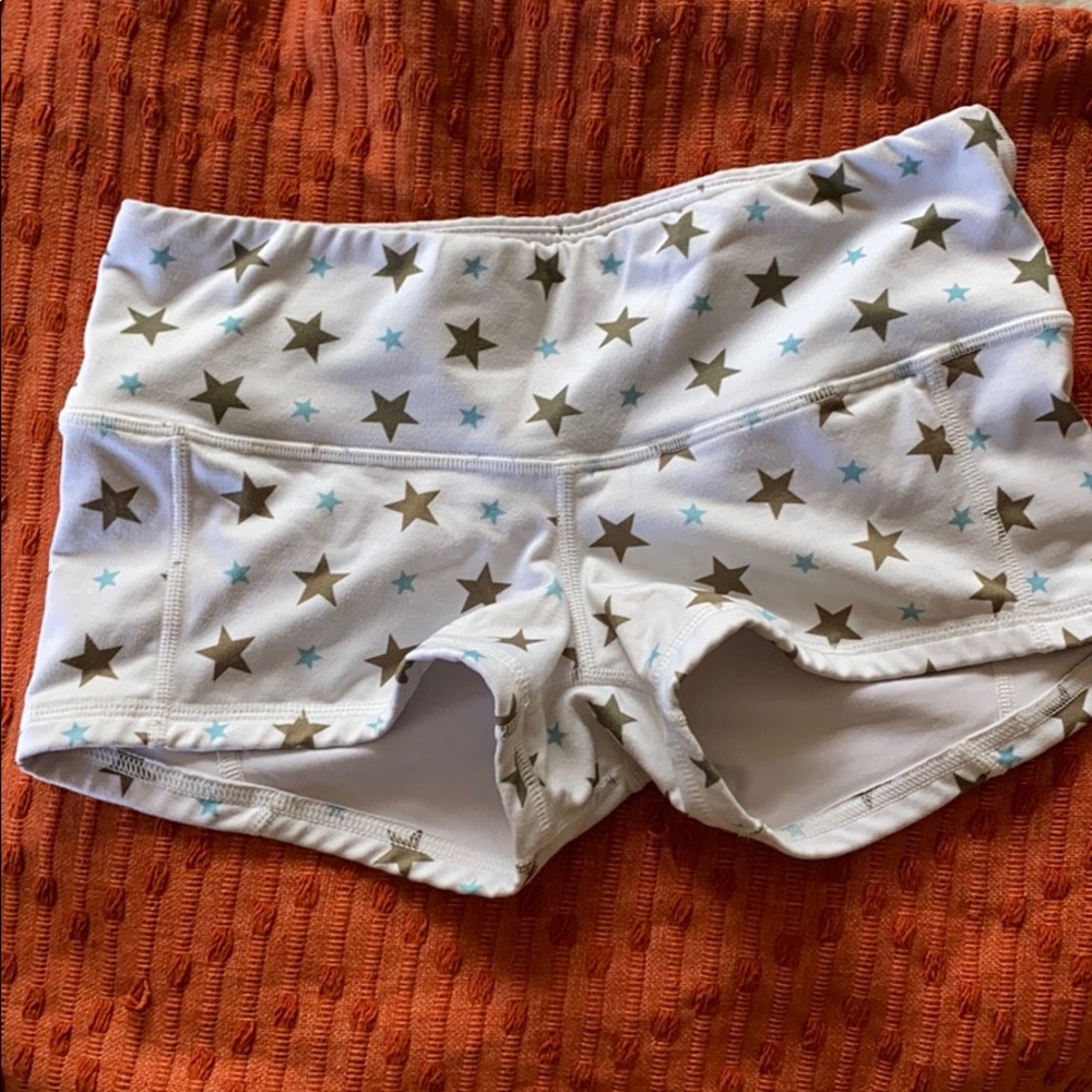 FLEO women’s small shorts